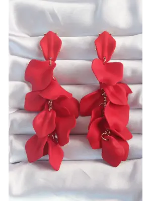  Kırmızı Renk Sallantılı Yaprak Model Küpe