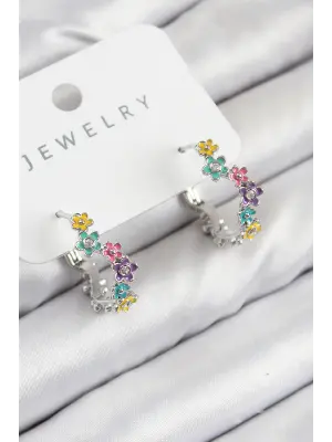 Pirinç Renkli Papatya Model Gümüş Renk Kadın Küpe