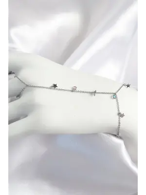 Pirinç Renkli Zirkon Taşlı Sallantılı Yıldızlı Model Gümüş Renk Kadın Şahmeran