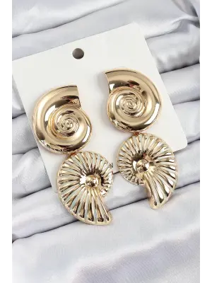 Pirinç Sarmal Sallantılı Deniz Kabuğu Vintage Model Gold Renk Küpe