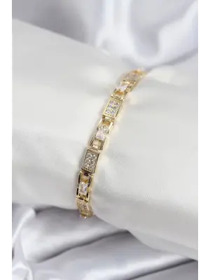 Pirinç VIP Seri Gold Renk Zirkon Taşlı Model Kadın Bileklik