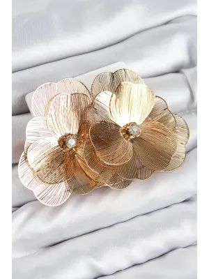 Pirinç Zirkon Taşlı Çiçek Model Gold Renk Kadın Küpe