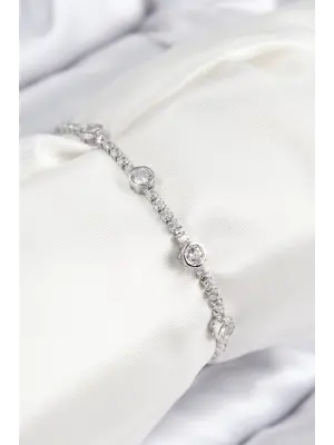 Pirinç Zirkon Taşlı Daire Model Gümüş Renk Asansörlü Kadın Bileklik