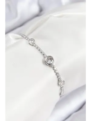 Pirinç Zirkon Taşlı Daire Model Gümüş Renk Asansörlü Kadın Bileklik