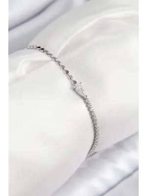 Pirinç Zirkon Taşlı Damla Model Ezme Zincir Gümüş Renk Kadın Bileklik
