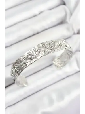 Pirinç Zirkon Taşlı Göz Model Gümüş Renk Altı Açık Kadın Bileklik