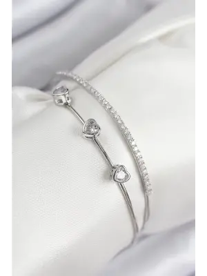 Pirinç Zirkon Taşlı Kalp Model Gümüş Renk Kadın Bileklik