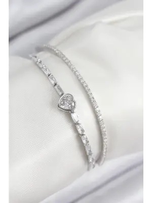 Pirinç Zirkon Taşlı Kalp Model Gümüş Renk Kadın Bileklik