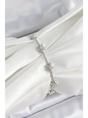 Pirinç Zirkon Taşlı Sıralı Yıldız Model Gümüş Renk Kadın Bileklik