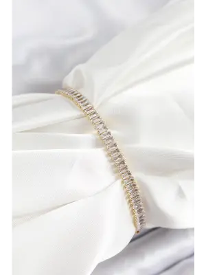Pirinç Zirkon Taşlı Su Yolu Model Gold Renk Kadın Bileklik