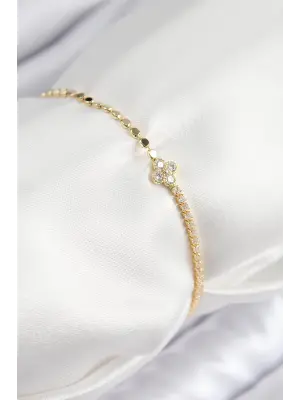Pirinç Zirkon Taşlı Yonca Model Ezme Zincir Gold Renk Kadın Bileklik