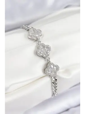 Pirinç Zirkon Taşlı Yonca Model Gümüş Renk Kadın Bileklik