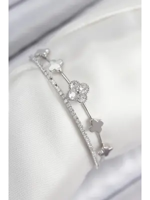 Pirinç Zirkon Taşlı Yonca Model Gümüş Renk Kadın Bileklik