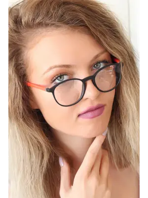 Siyah Renk Oval Turuncu Renk Bayan Gözlük