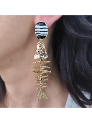 Siyahlı Beyazlı Büyük Balık Küpe