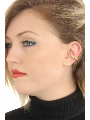 Taşlı Gold Renkli Metal Geçirmeli Kıkırdak Küpe