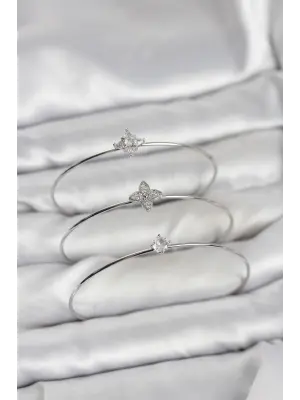 Zirkon Taşlı Gümüş Renk Yonca Model 3lü Kadın Bileklik Kombini