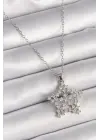 Gümüş Renkli Taşlı Kar Tanesi Model Çelik Kadın Kolye