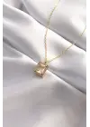  Taşlı Altın  Kare Tasarımlı Çelik Kolye