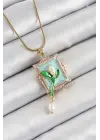 316L Çelik Zincir Turkuaz Sanatsal Portre Sallantılı İnci Detaylı Lale Model Gold Renk Kadın Kolye