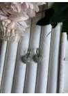 Gümüş Renk Sallantılı Taşlı Kalpli Küpe