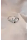 Ayarlamalı Gümüş Metal Zirkon Taş ve Kristal Taşlı Kelebek Model Yüzük