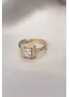 Gold Baget ve Zirkon Taşlı Kare Yüzük