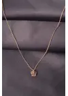 Gold Renk Metal Zirkon Taşlı Pembe Minimal Kelebek Detaylı Kadın Kolye