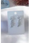 Gümüş Renk Çiçek Model Zirkon Taşlı Kadın Küpe