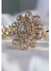 Pirinç Gold Renk İri Zirkon Taşlı Çiçek Figürlü Bileklik