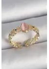 Pirinç Gold Renk Zirkon Taş Detaylı Pembe Mineli Damla Model Ayarlanabilir Kadın Yüzük