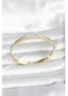 Pirinç Gold Renk Zirkon Taşlı Çivi Model Kadın Kelepçe Bileklik