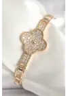 Pirinç Gold Renk Zirkon Taşlı Yonca Model Kadın Bileklik