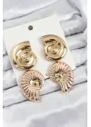 Pirinç Sarmal Sallantılı Deniz Kabuğu Vintage Model Gold Renk Küpe