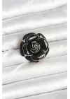 Siyah Gül Model Broş