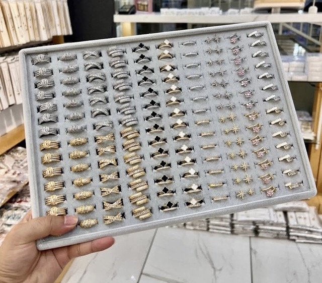 çelik kadın yüzük