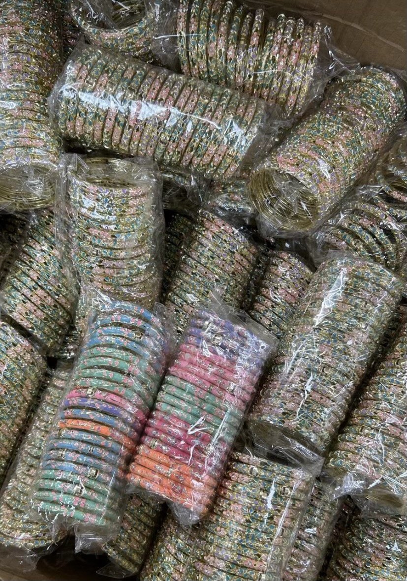 Mineli kelepçe bileklik