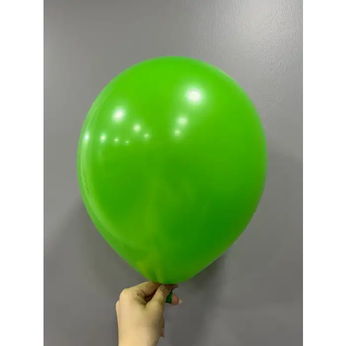 12 İç Mekan Dekorasyon Balonu Çimen Yeşili - 100 Adet