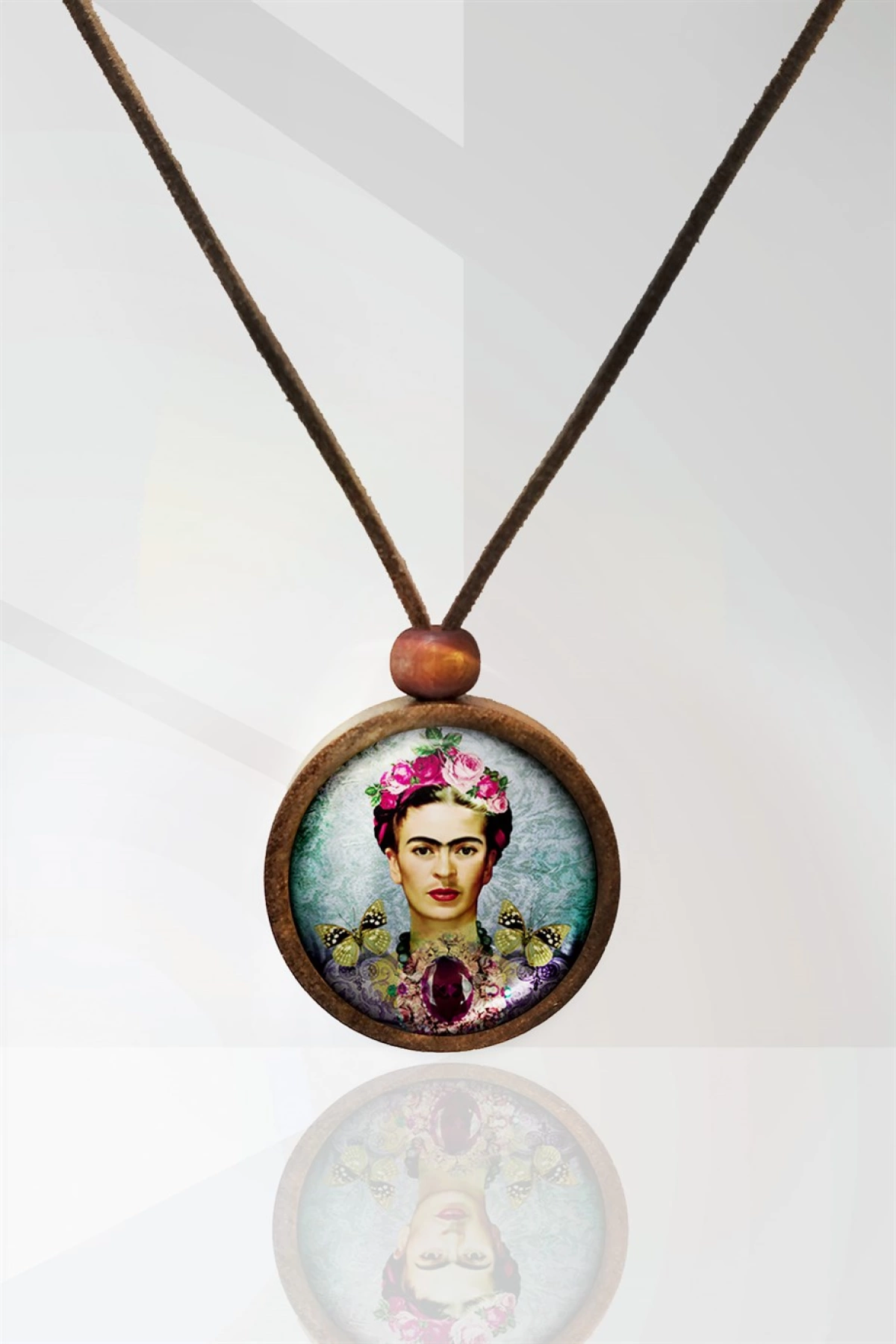 Frida Kahlo Ahşap Kolye N11.14820