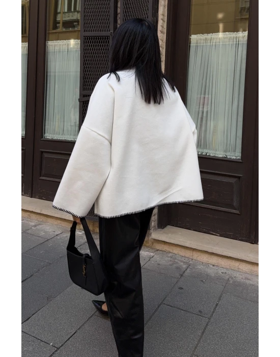 Dikiş Detaylı Kaşe Ceket