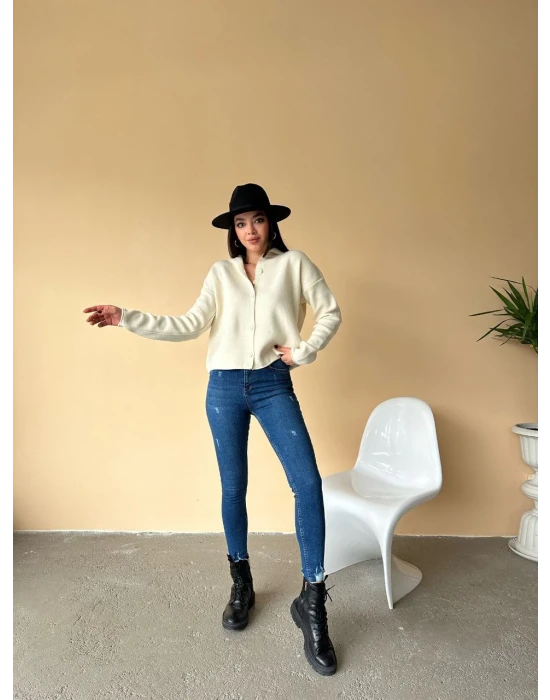 Düğmeli Triko Hırka