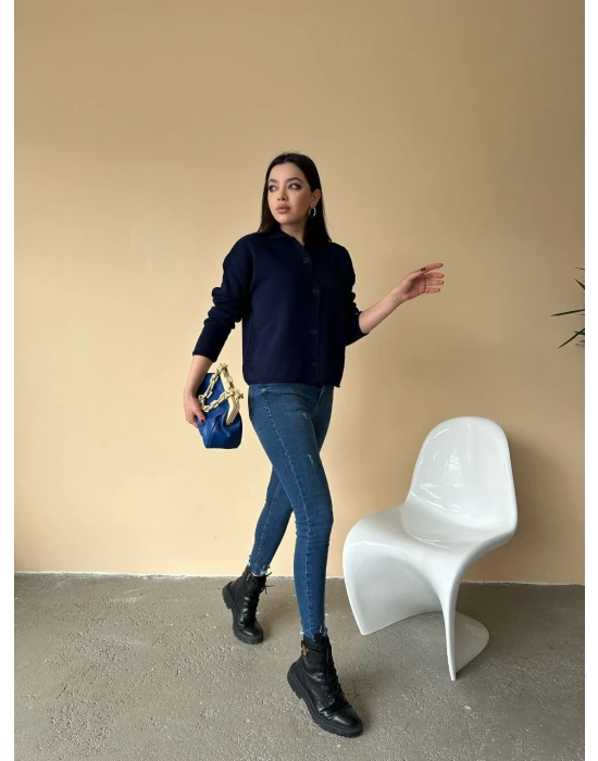 Düğmeli Triko Hırka