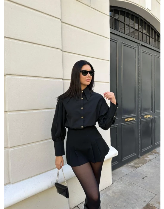 Sivri Yaka Gold Düğmeli Gömlek