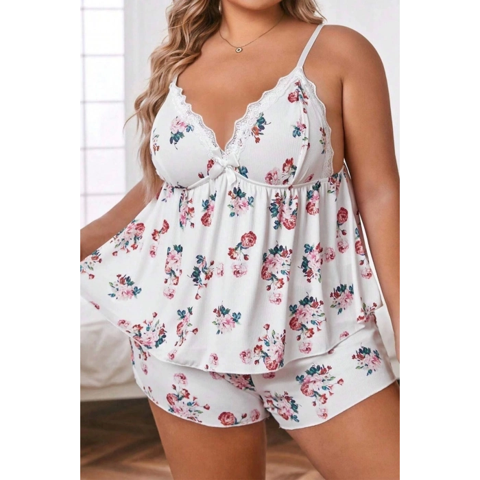 Madame Rosalia Beyaz Çiçek Desenli Büyük Beden Rahat Şort Takımı