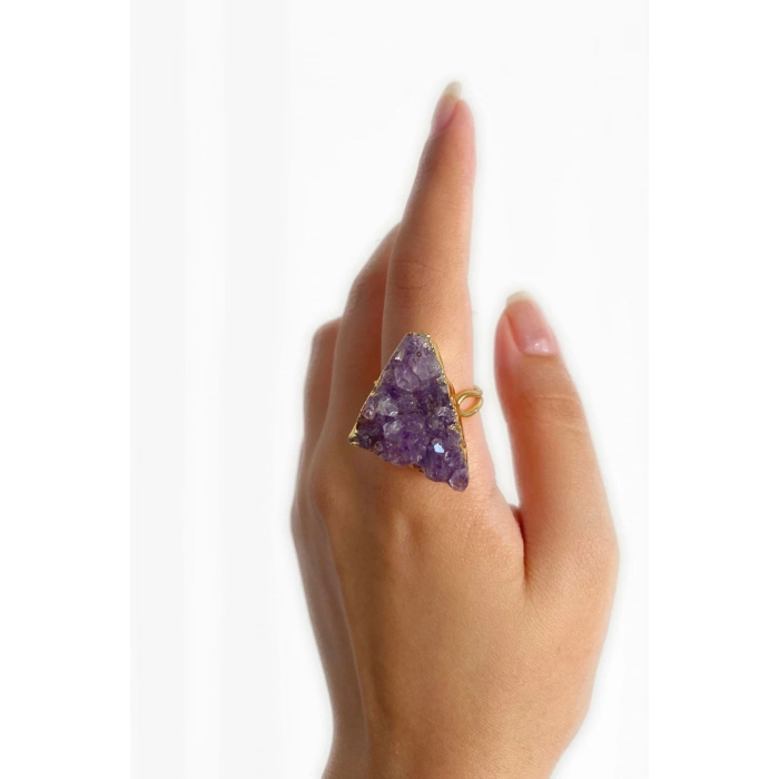 Nesra Özel Tasarım Hafif Doğal Taş Ayarlanabilir Altın Pirinç Kaplama Kararmaz Kadın Yüzük