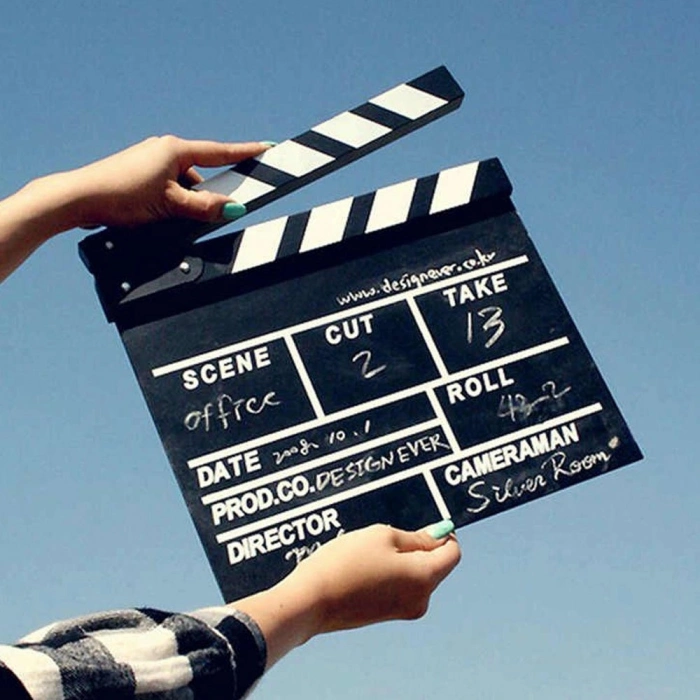 Özel Üretim Şık Film Hediye Masaüstü Küçük Boy Dekoratif Sinema Klaketi Ahşap Tasarım 20x20 cm