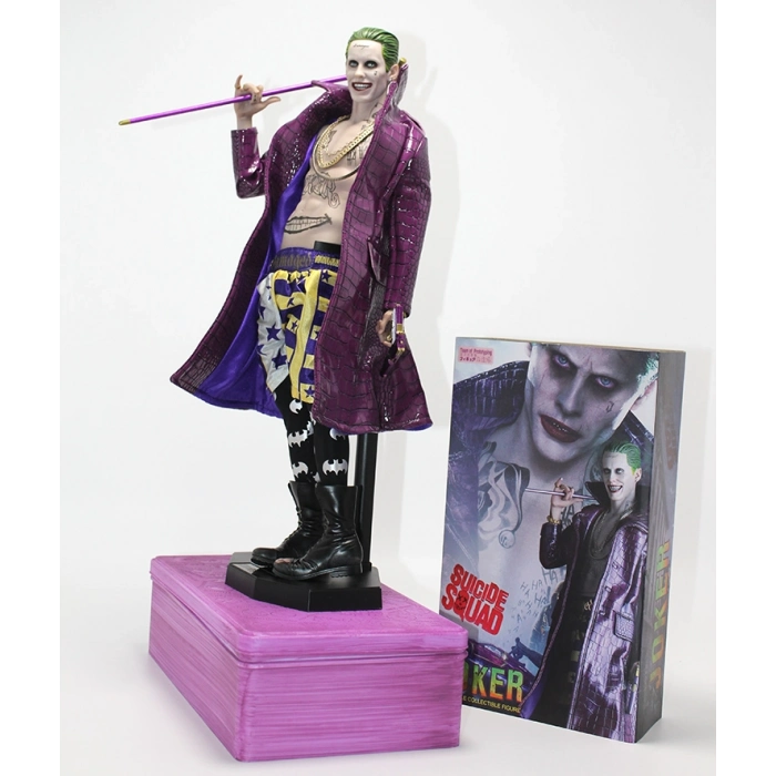 İkonik Karakter Büyük Boy Koleksiyonluk Dekorasyon Eseri Joker Figürü 43 Cm - Suicide Squad Versiyon