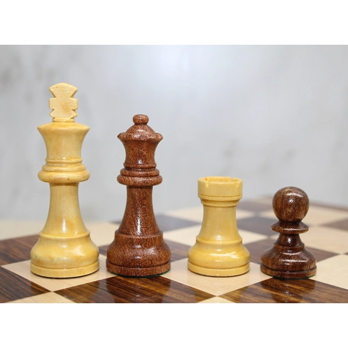 Özel Üretim Kompakt Özel Vernikli Mıknatıs Taşlı Ahşap Katlanabilir Kutulu Satranç Oyunu 12.5 Cm