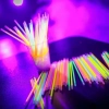 Özel Üretim Glow Stick Rengarenk Kırılan Işıklı Parti Konser Eğlence Seti Fosforlu Çubuk 200 parça