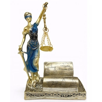 #Figür Dekoratif Fonksiyonel Masa Aksesuarı Hukuk Bürosu Avukat Polyester Kartvizitli Adalet Figürü